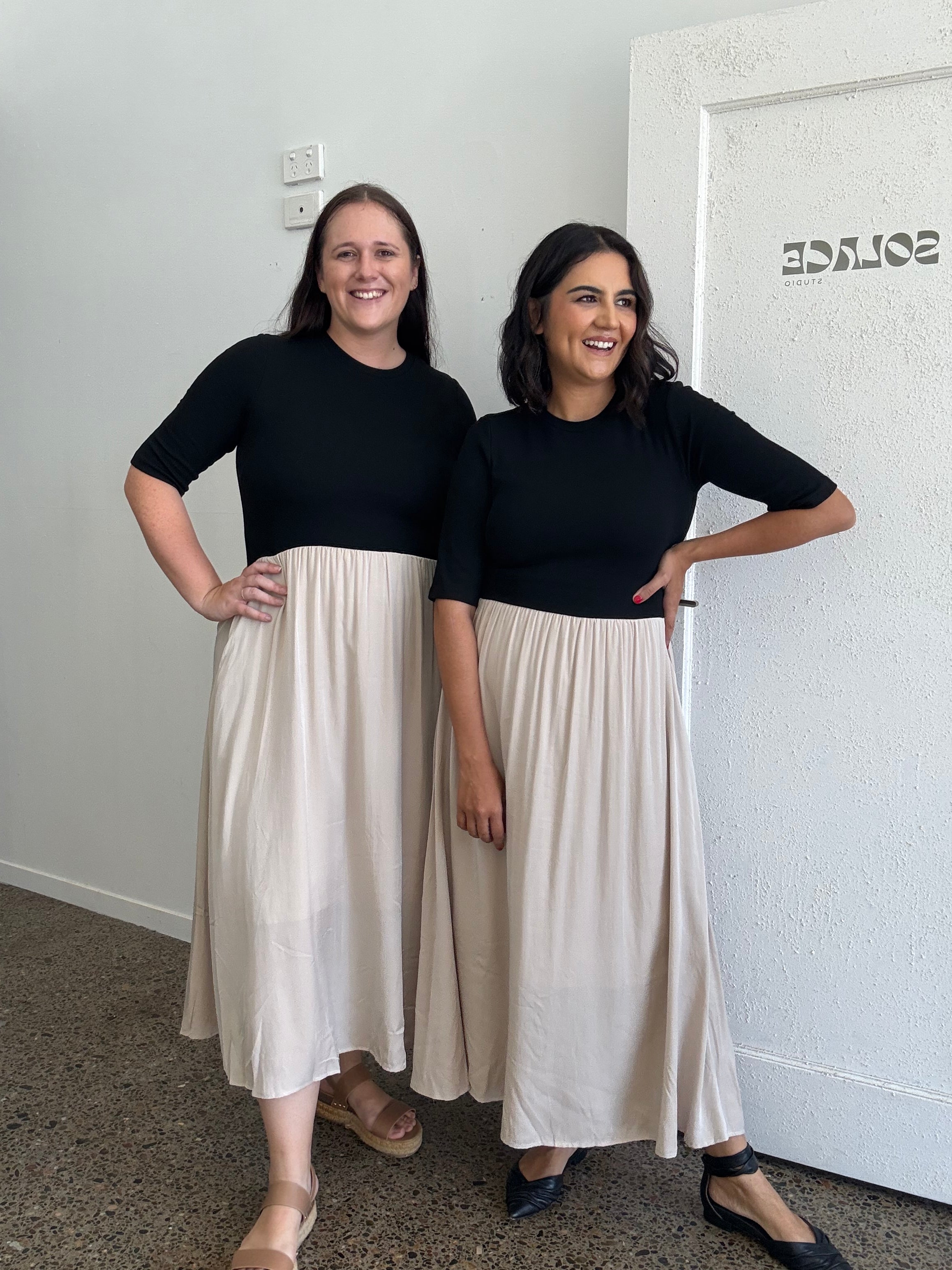 Maddie Midi Dress Black/Beige