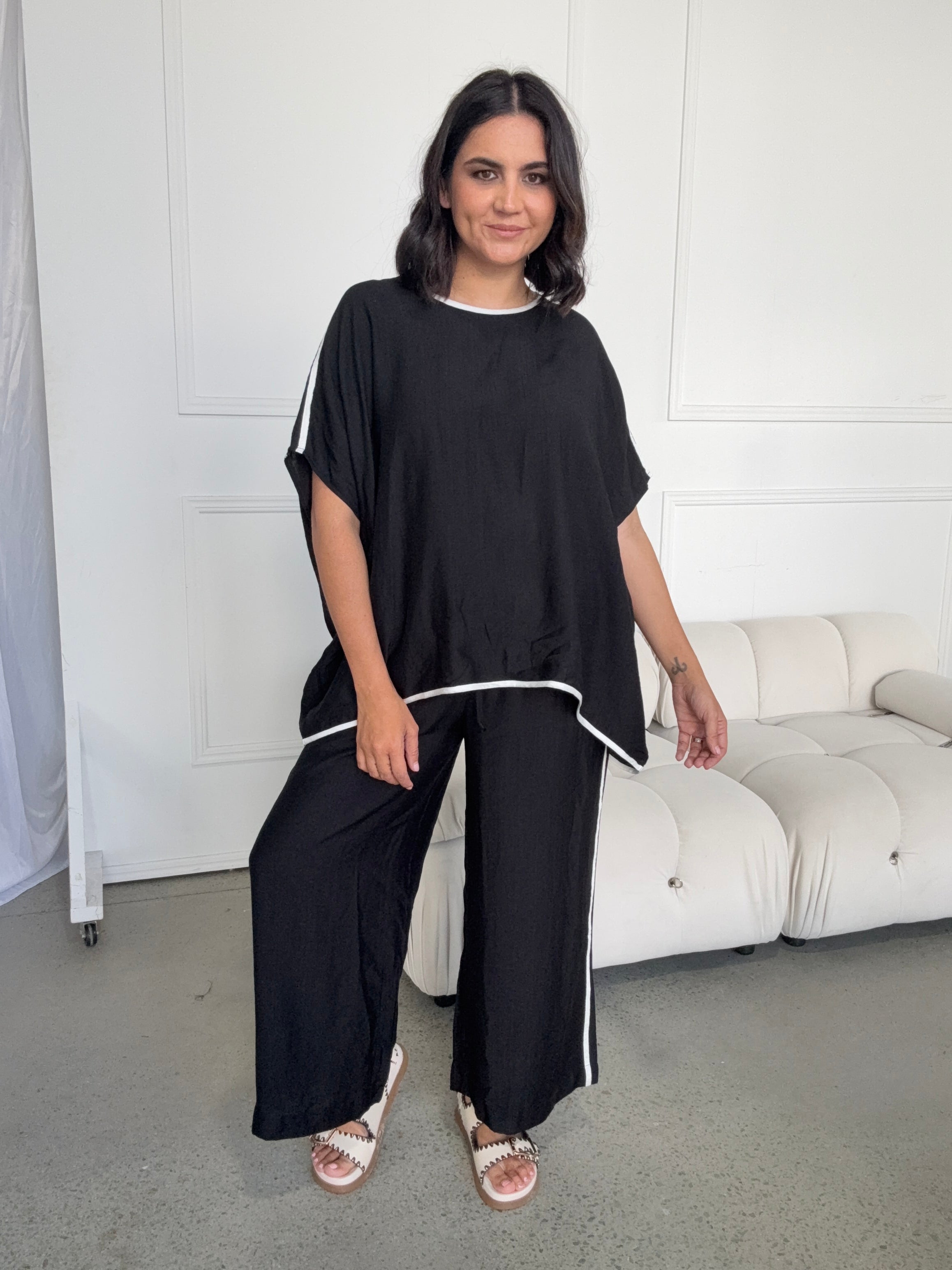 Bowie Drape Top Black/White