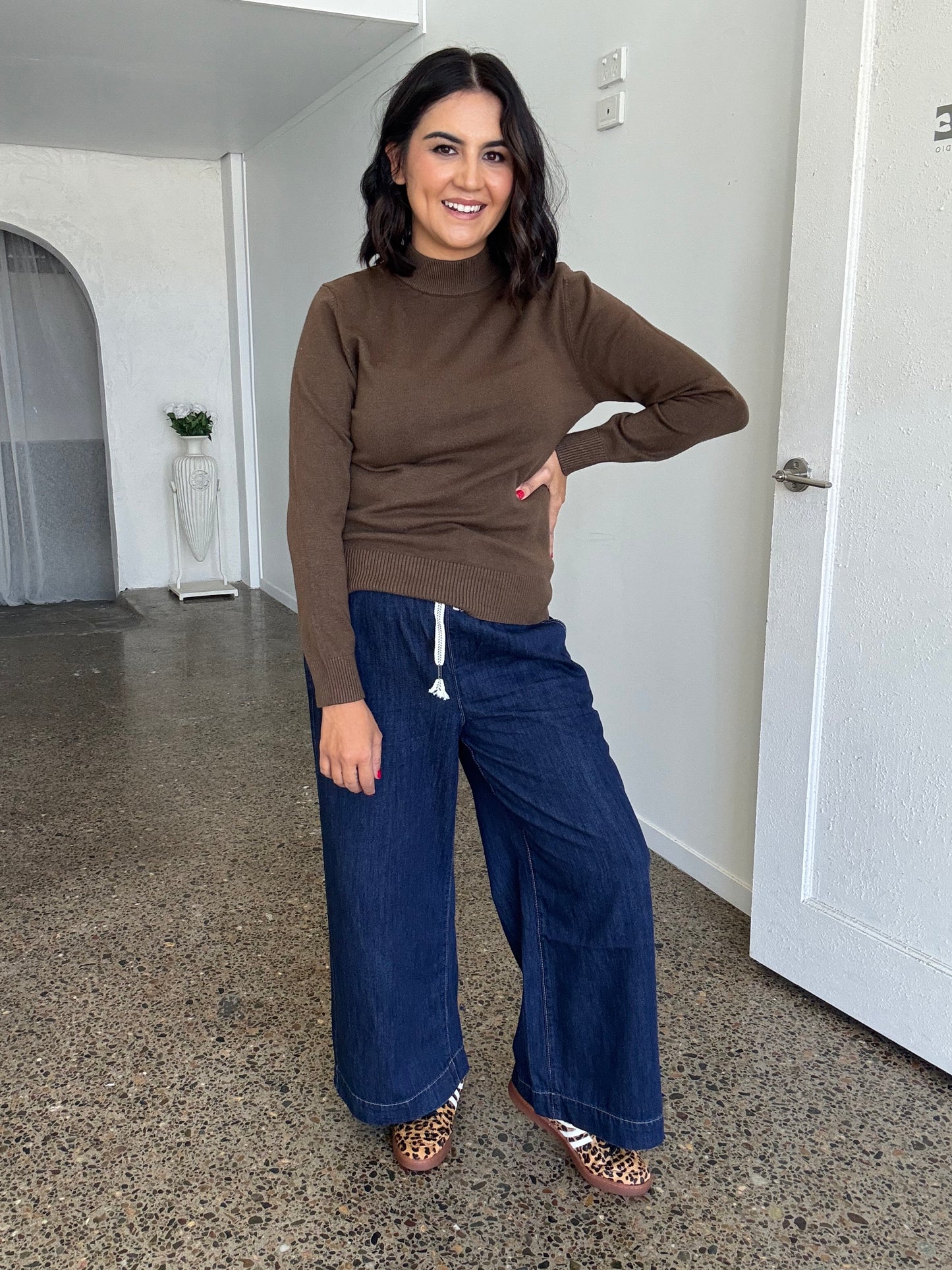 Mid Wash Wide Leg Jean Indigo