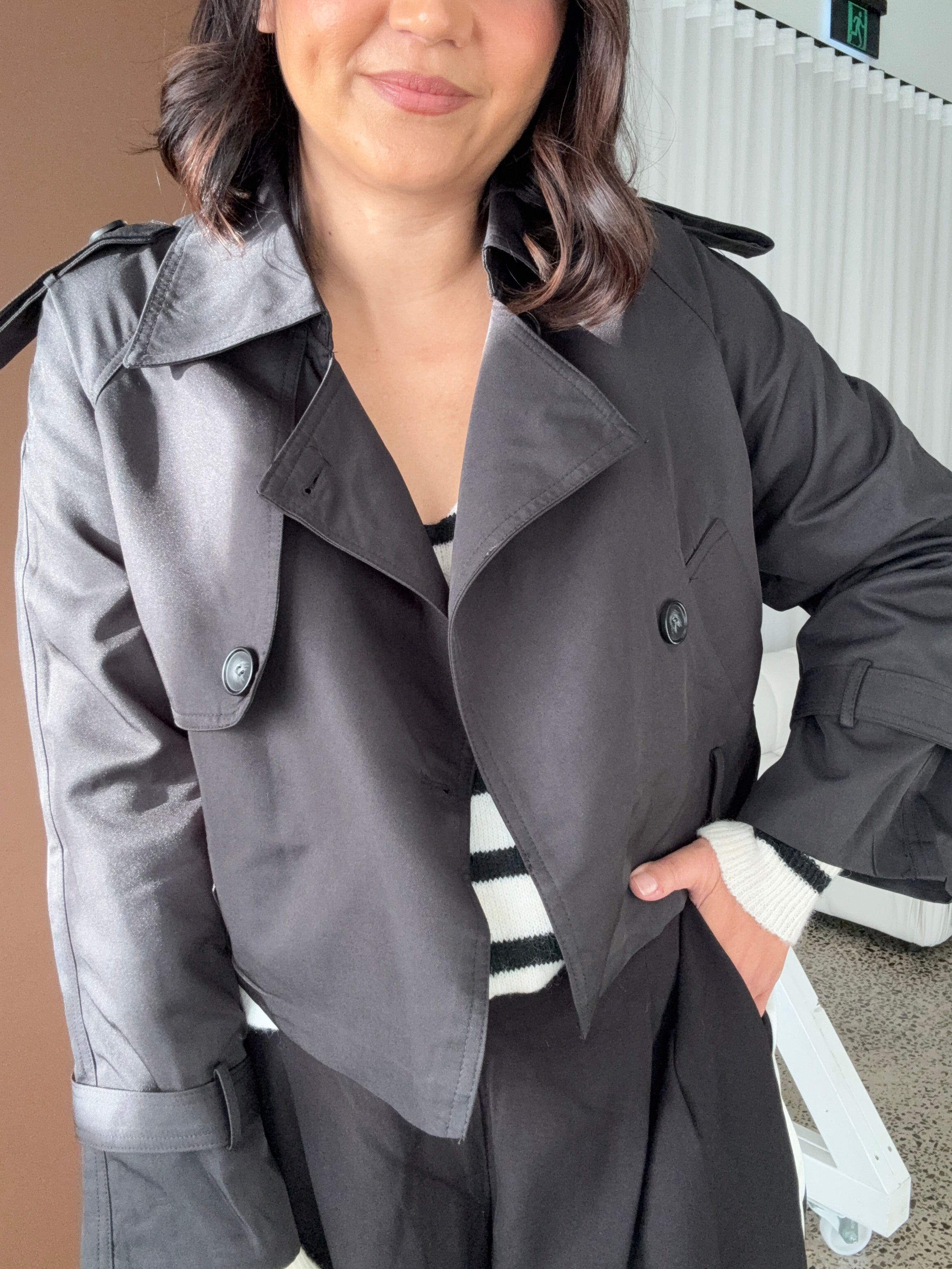 The Cropped Trench Black
