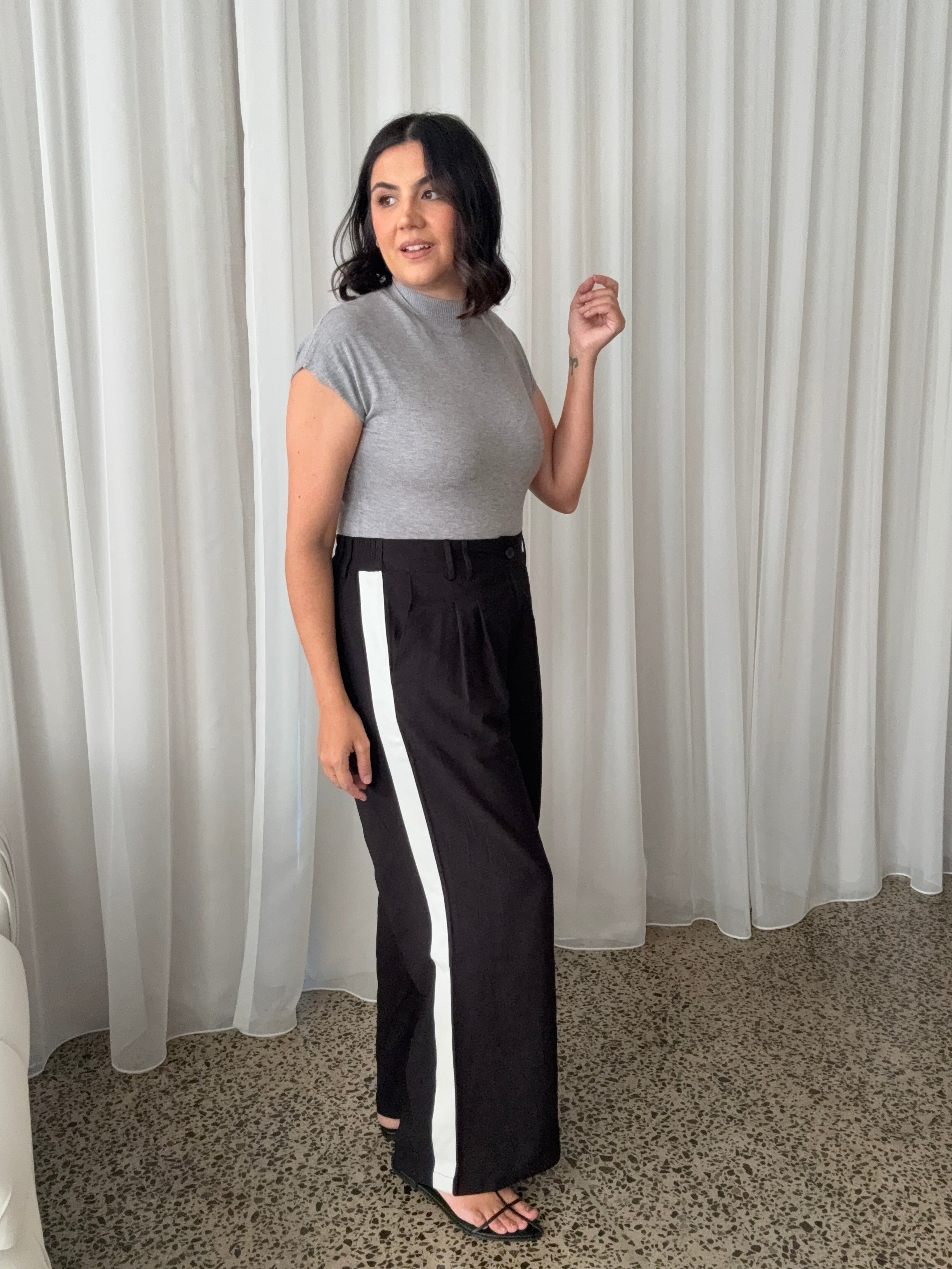 Quinn Mock Turtle Neck Knit Grey