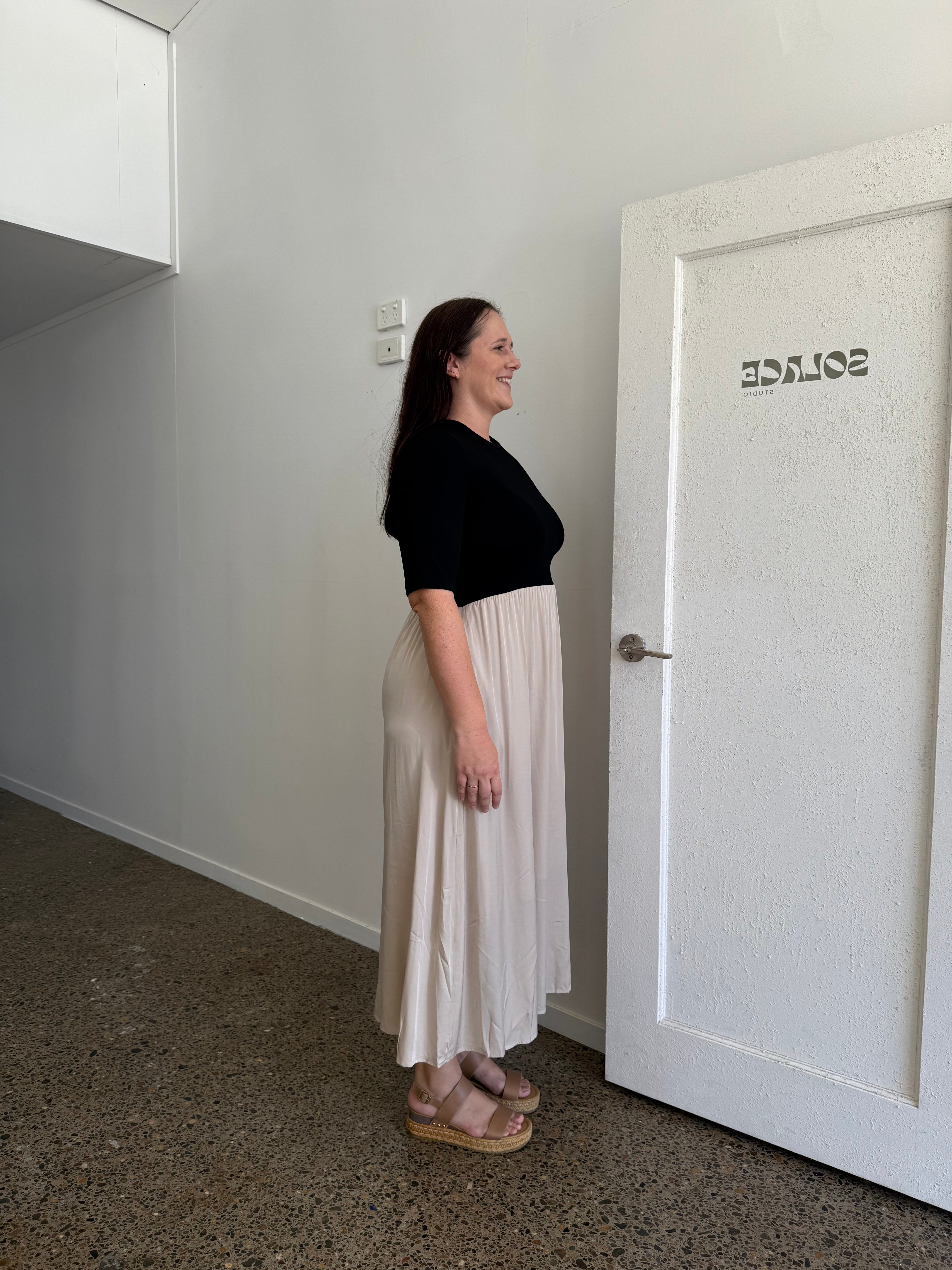 Maddie Midi Dress Black/Beige