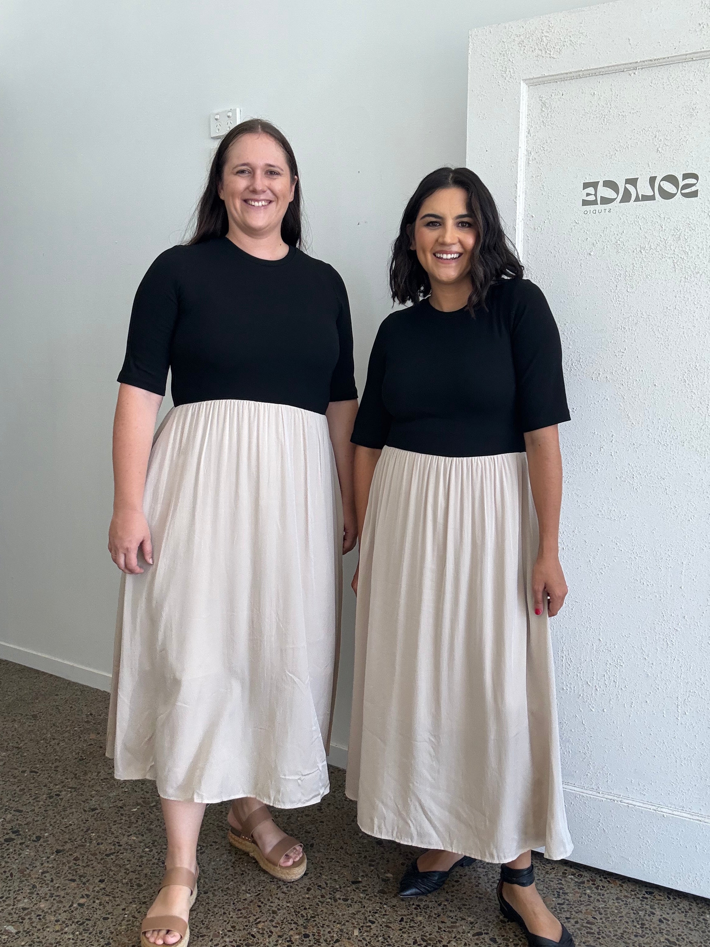 Maddie Midi Dress Black/Beige