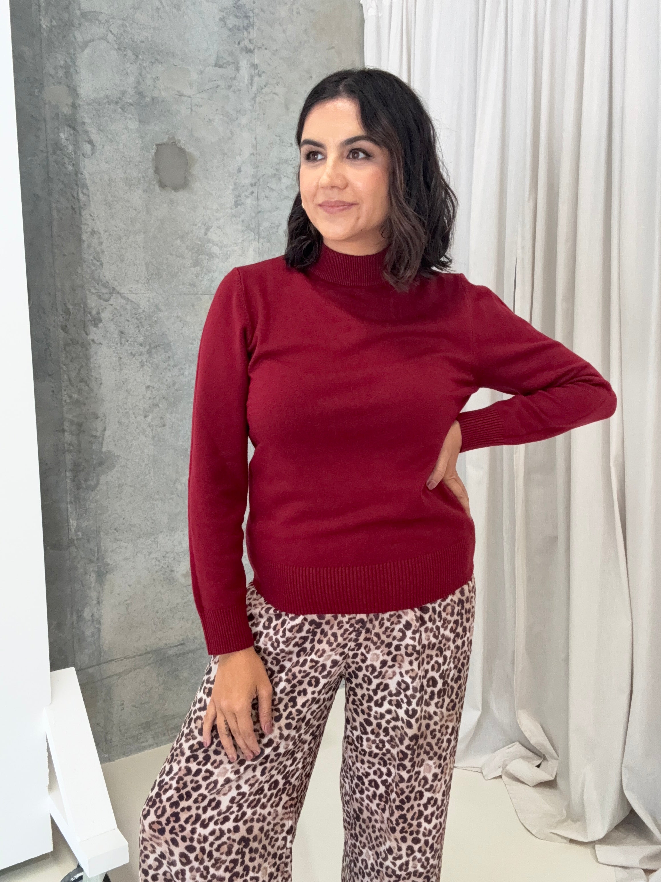 Petunia Turtle Neck Knit Pullover Burgundy