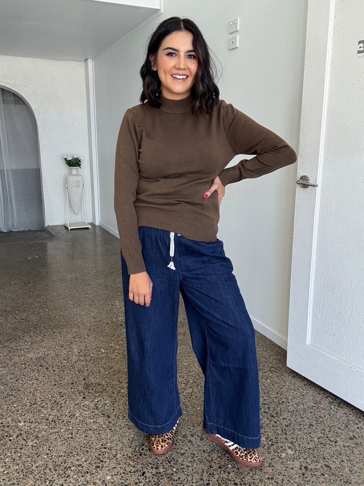 Mid Wash Wide Leg Jean Indigo