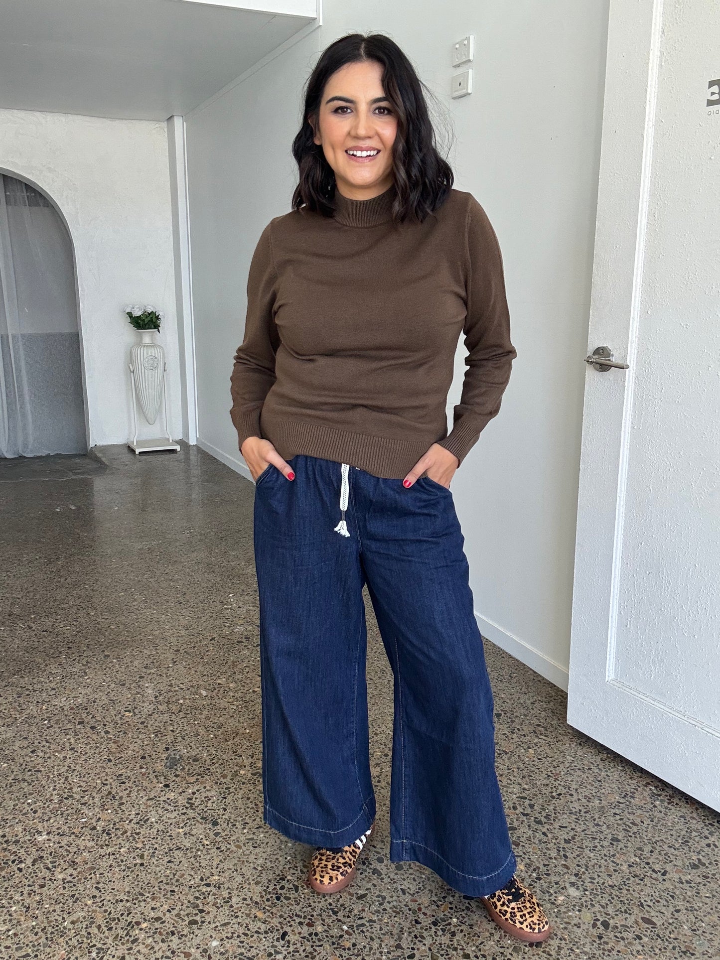 Mid Wash Wide Leg Jean Indigo