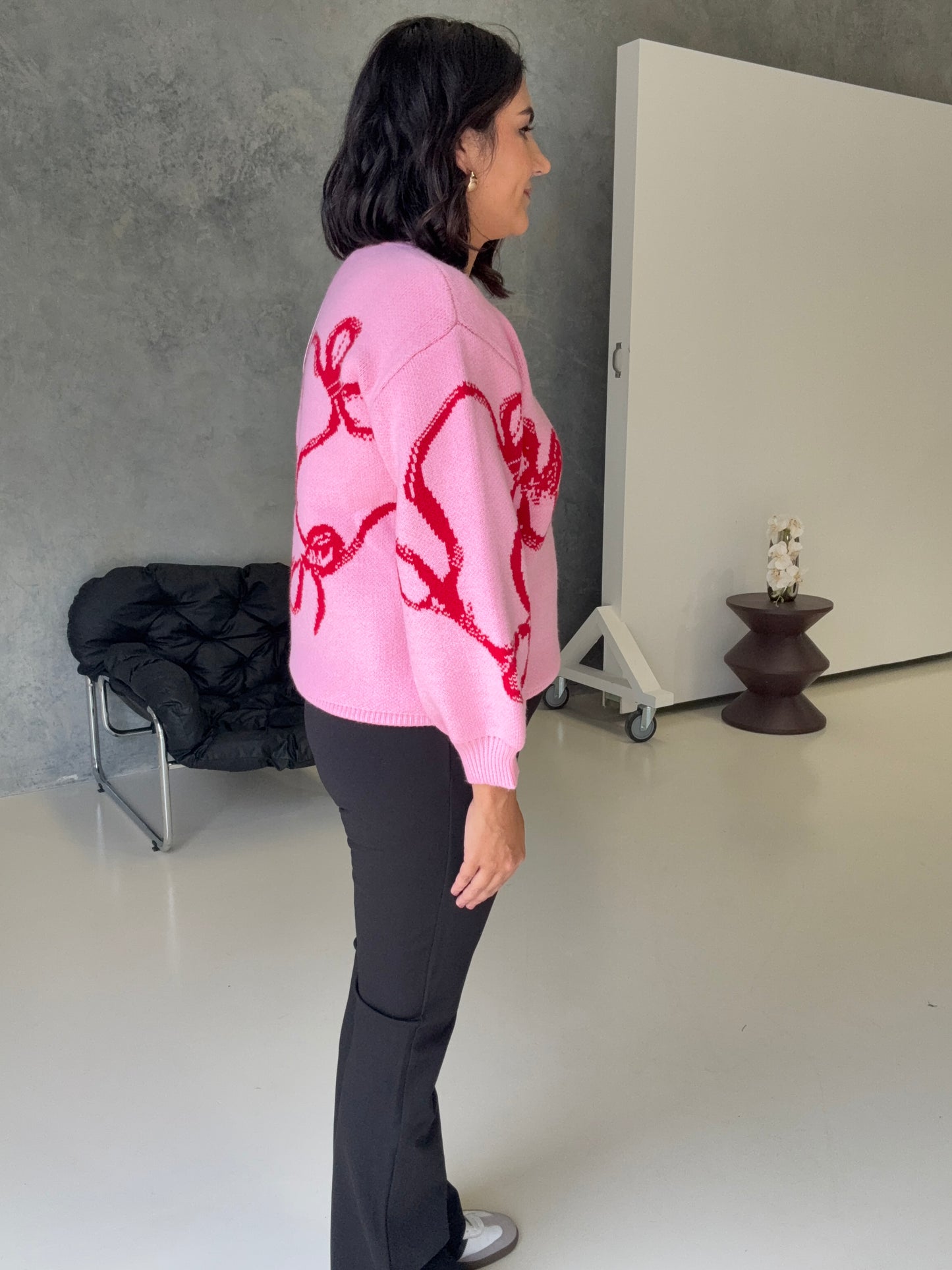 All-Around Bow Detail Knit in Pink