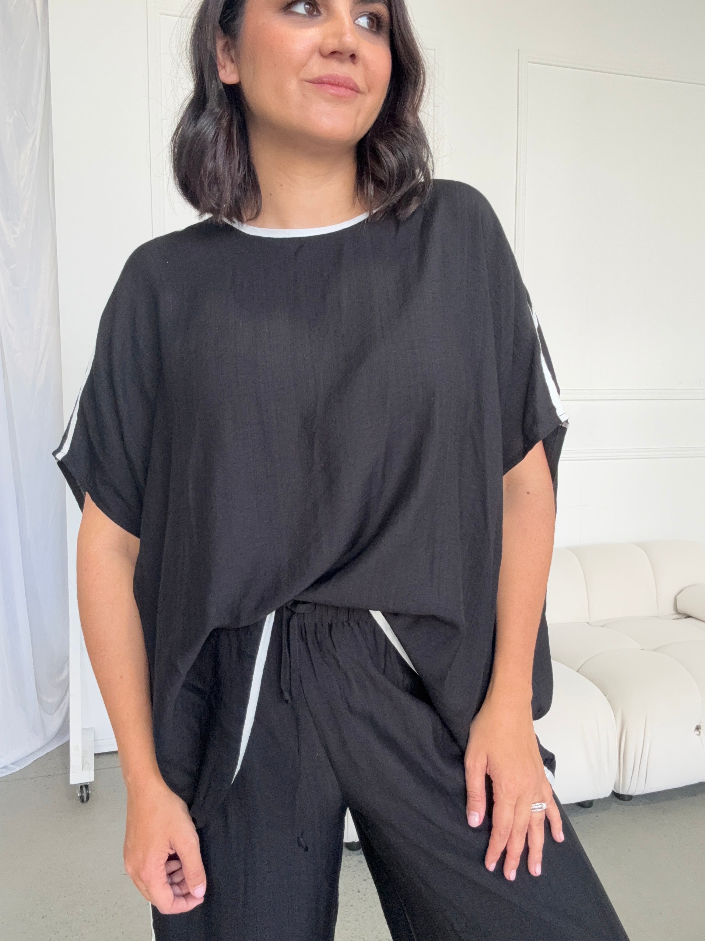 Bowie Drape Top Black/White