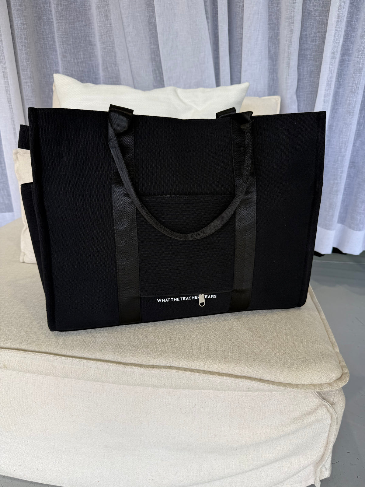 Plain Tote black canvas bag with roomy main compartment