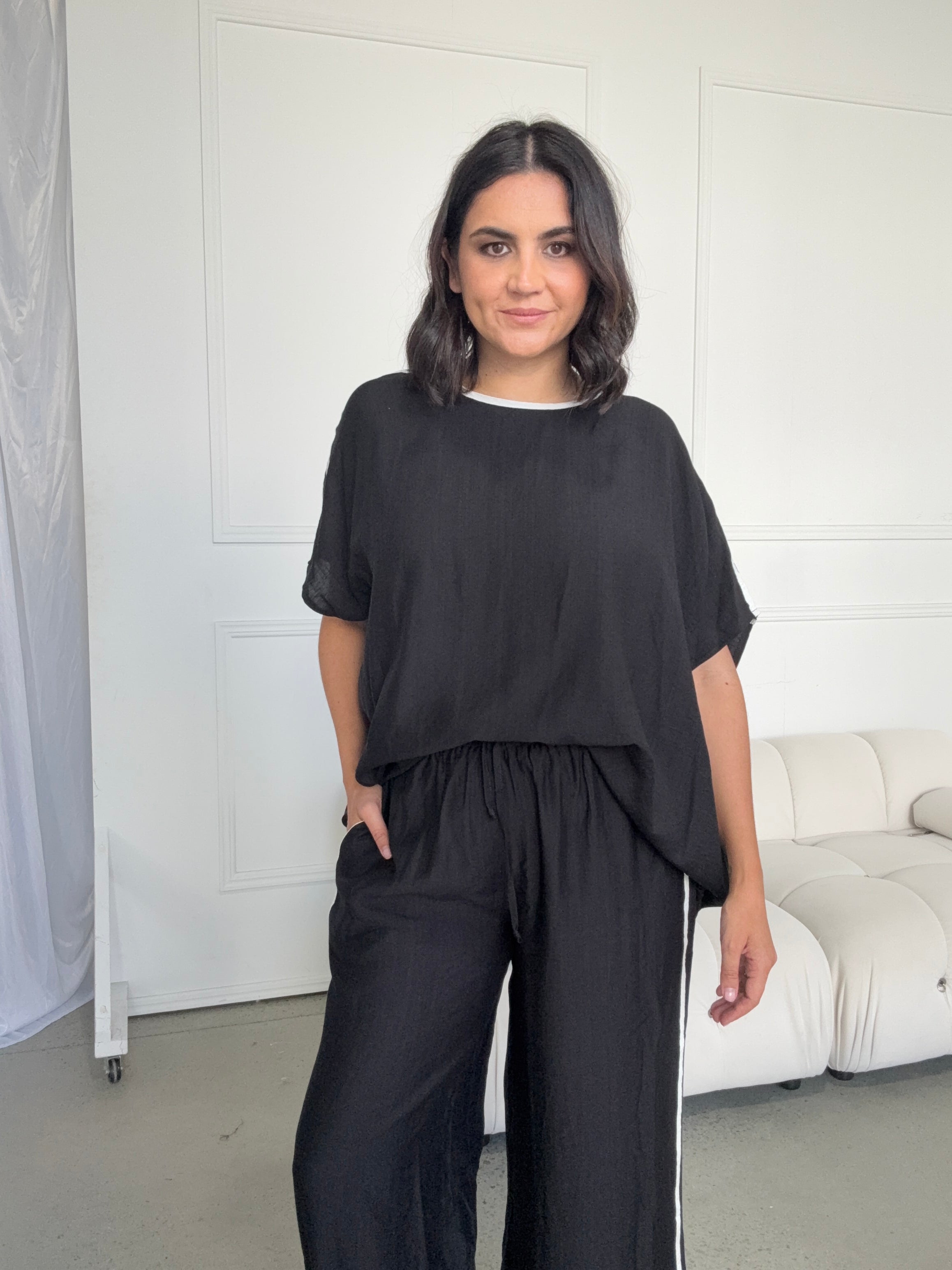 Bowie Drape Top Black/White