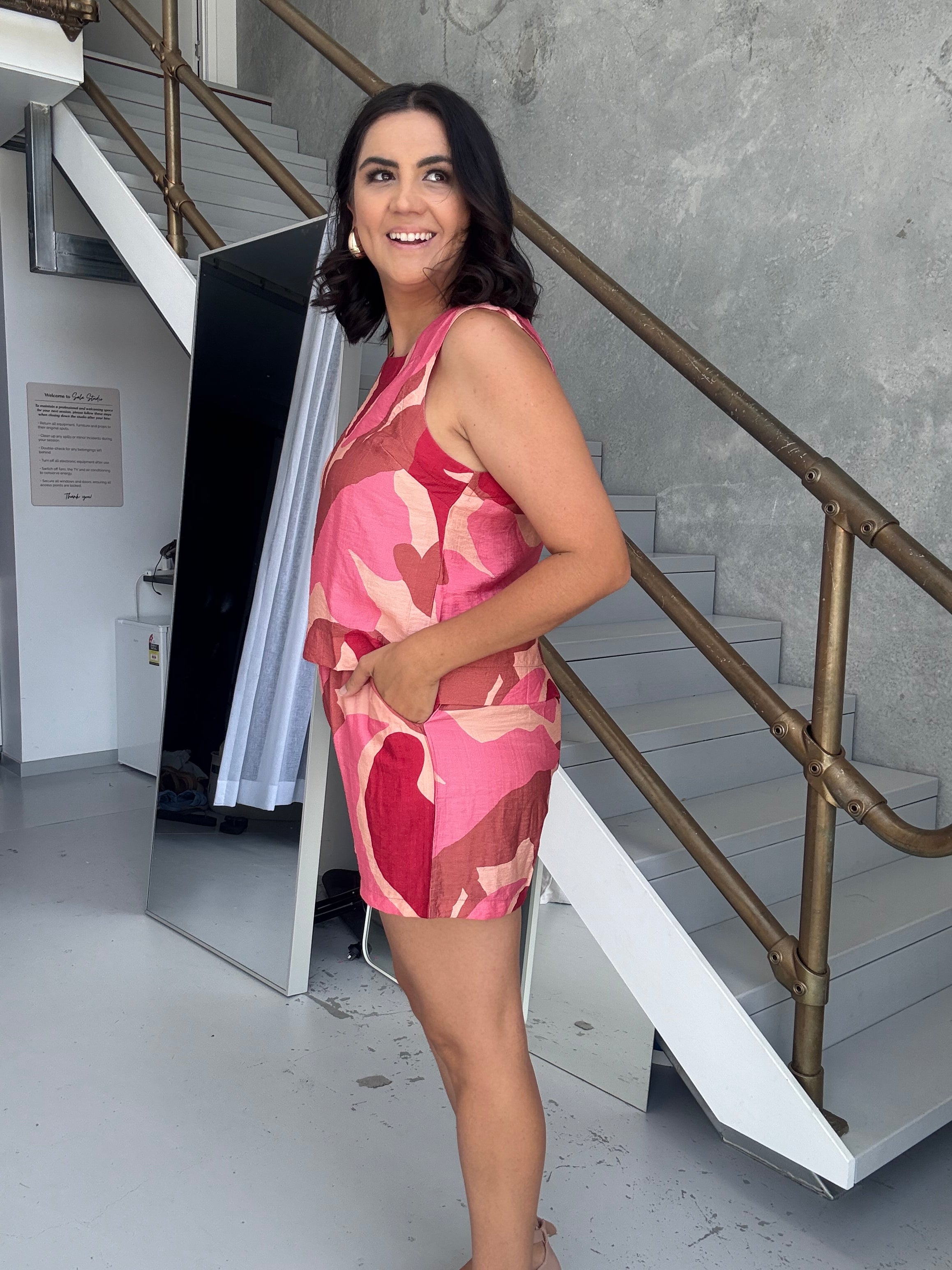 Mara Top Abstract Pink