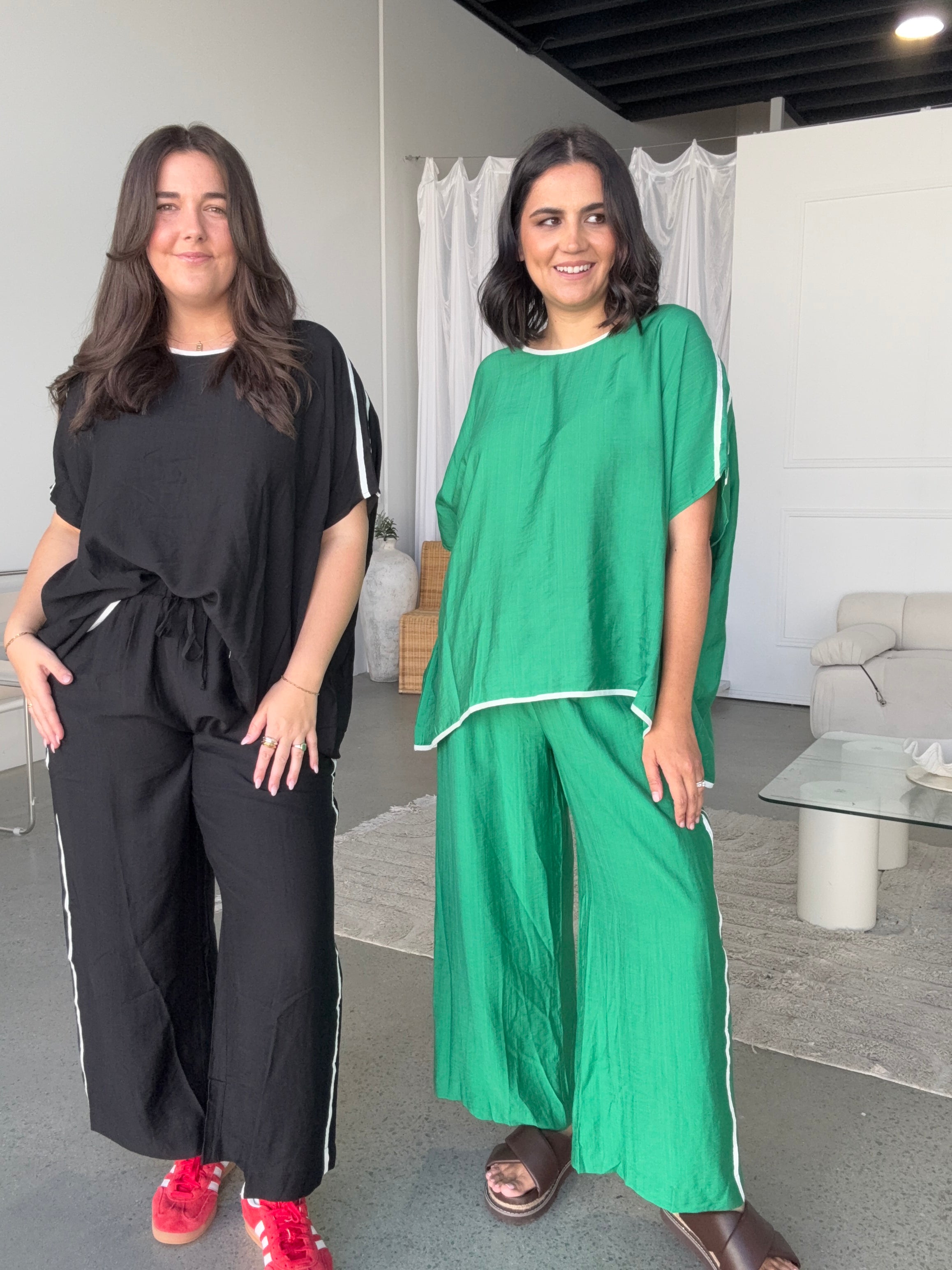 Bowie Drape Top Black/White