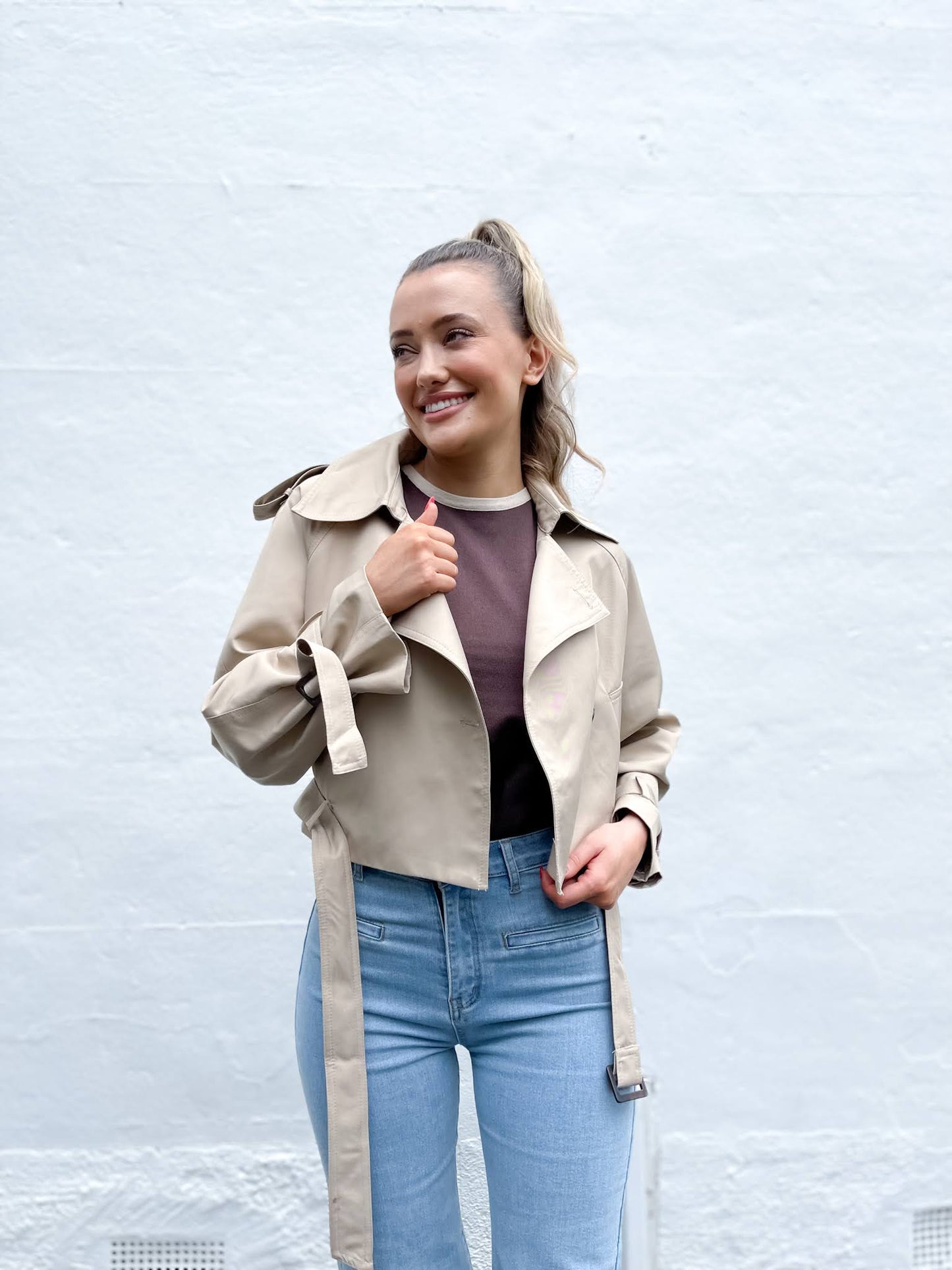 Carrie Crop Trench Sand