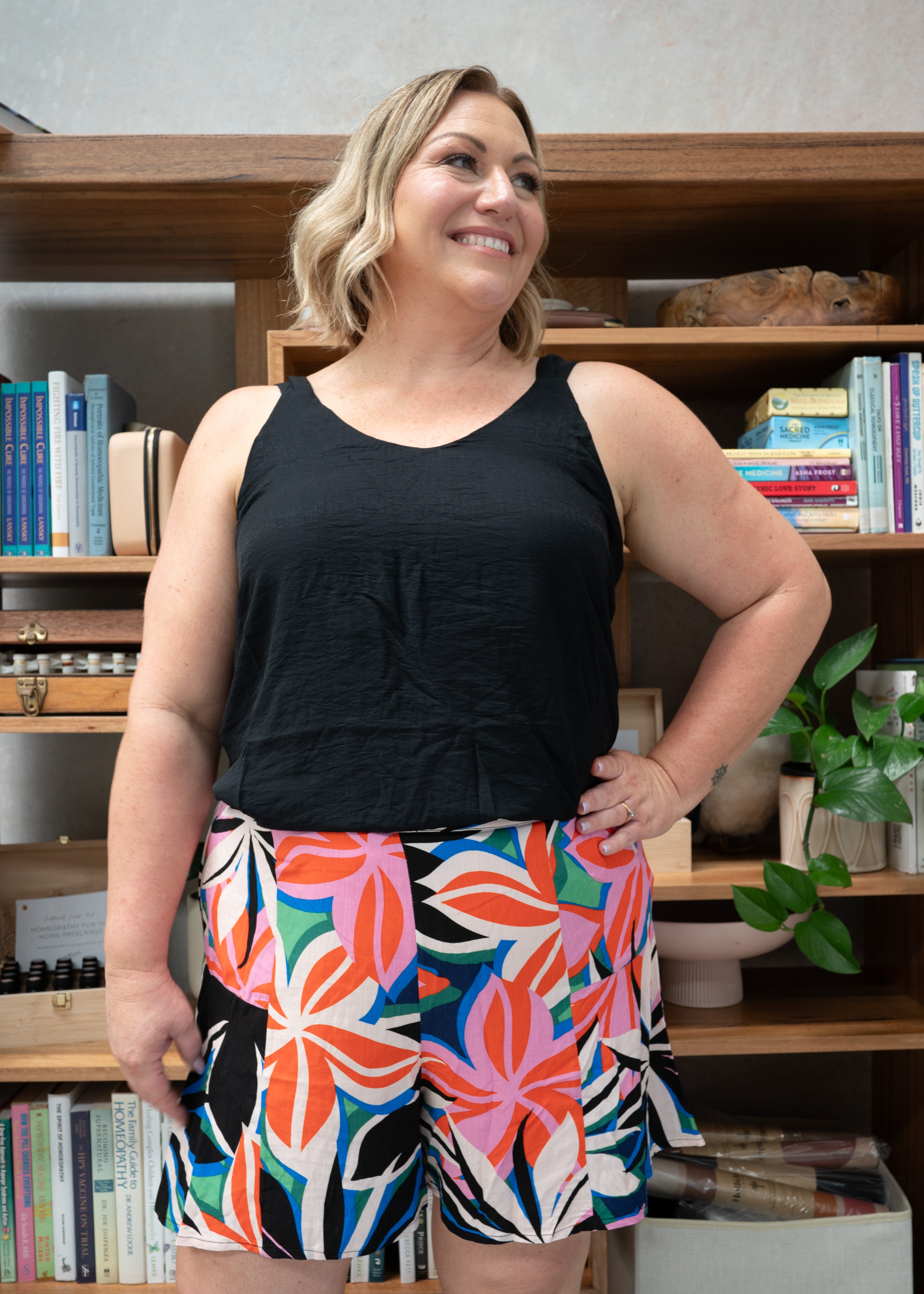 Emryn Fluted Shorts Multi