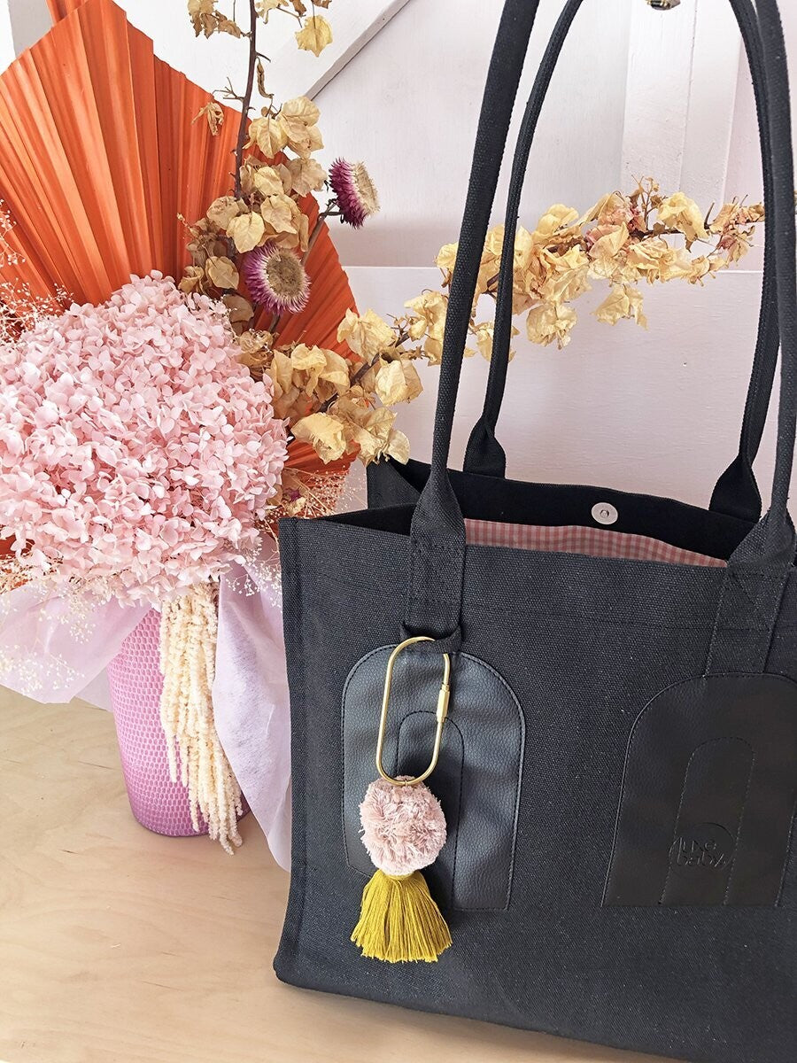 Mama Carryall Black