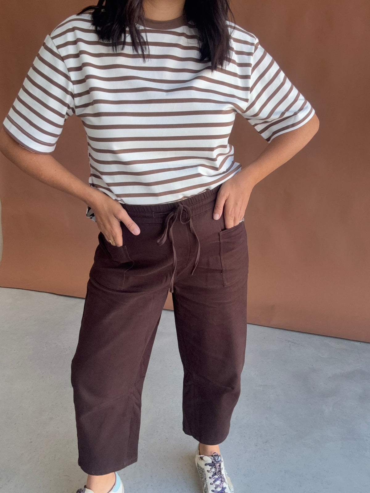 Crop Cotton Barrel Pants Chocolate