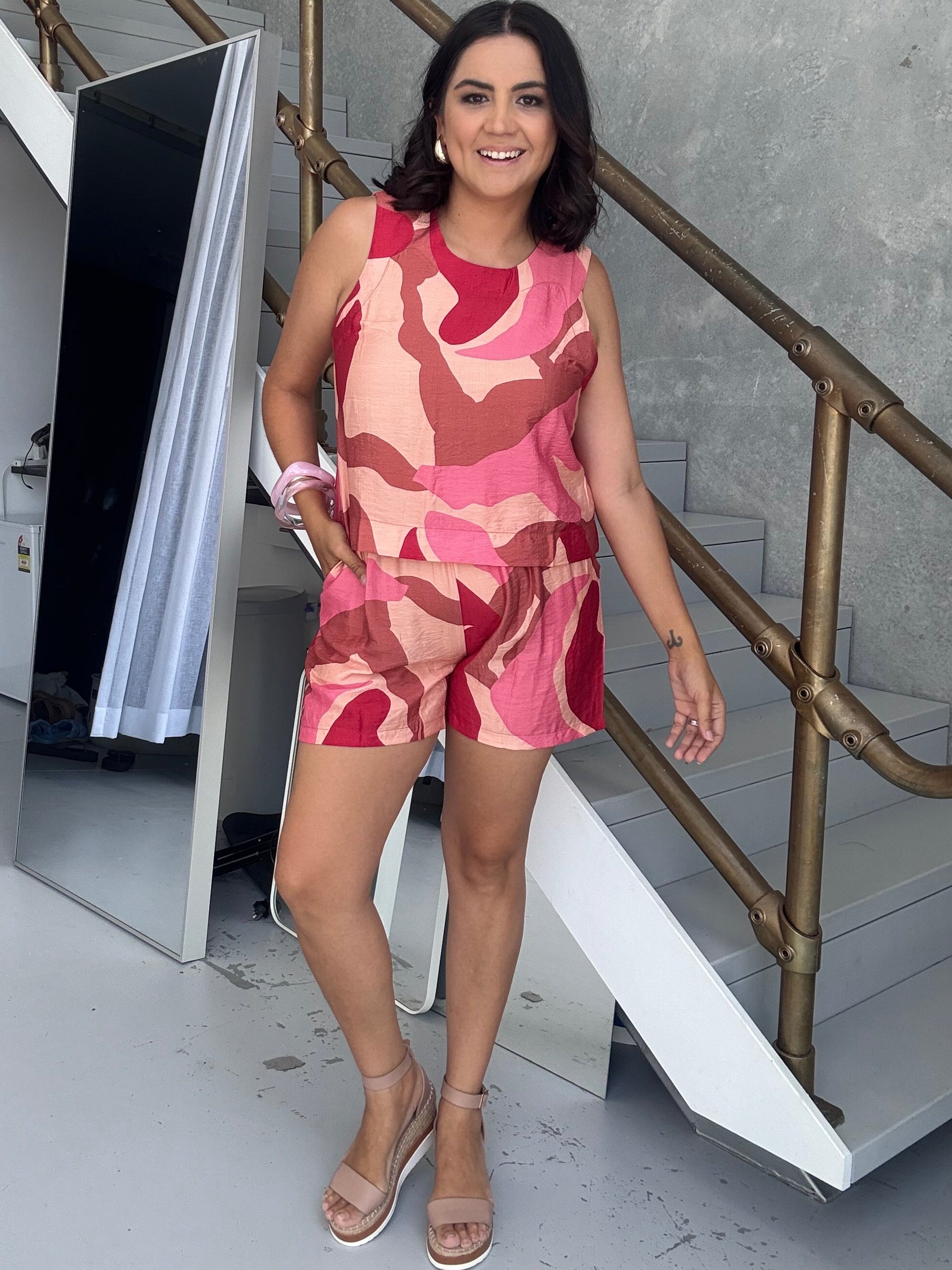 Mara Top Abstract Pink