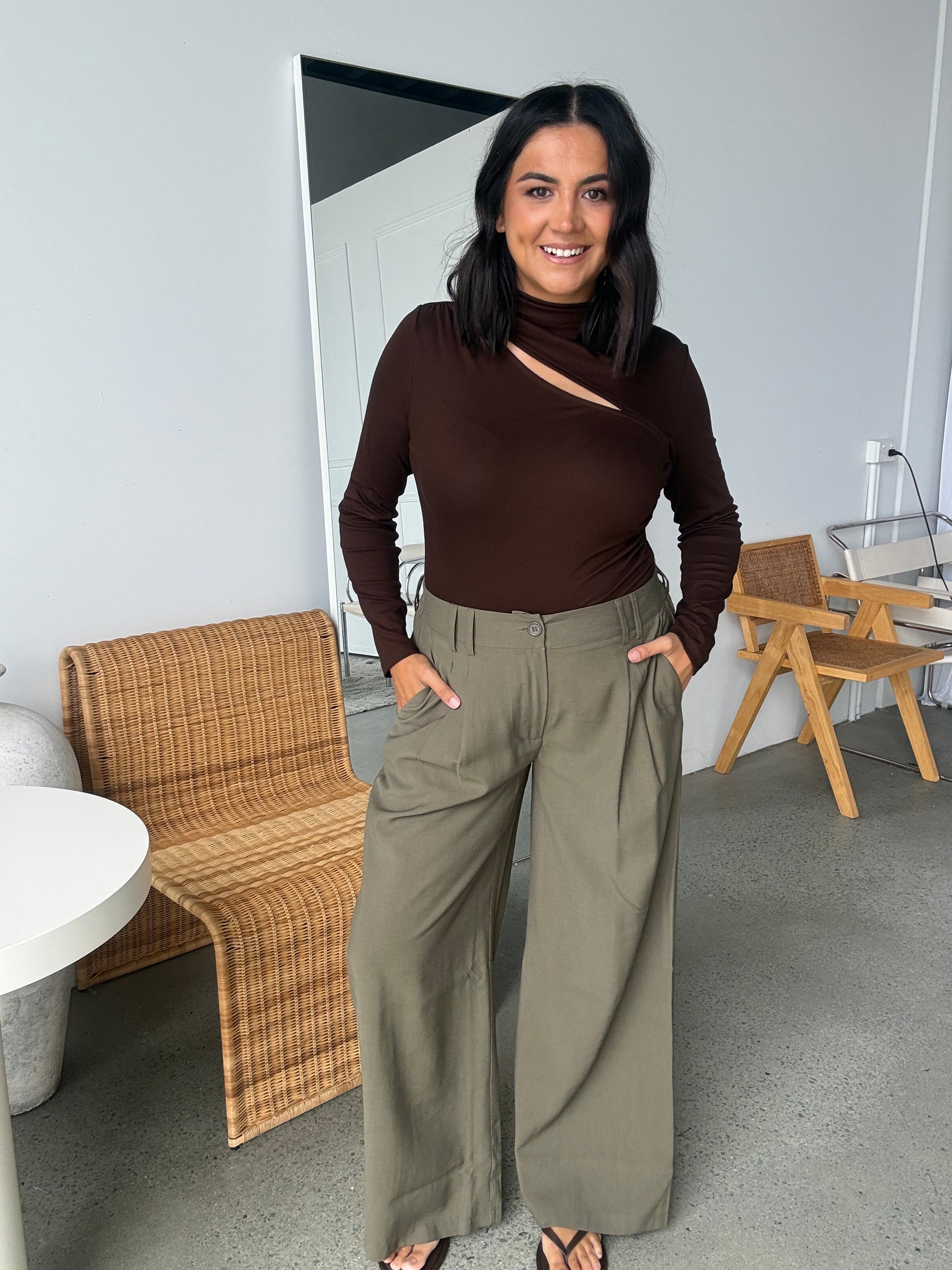 Cadence Cut Out Top Chocolate
