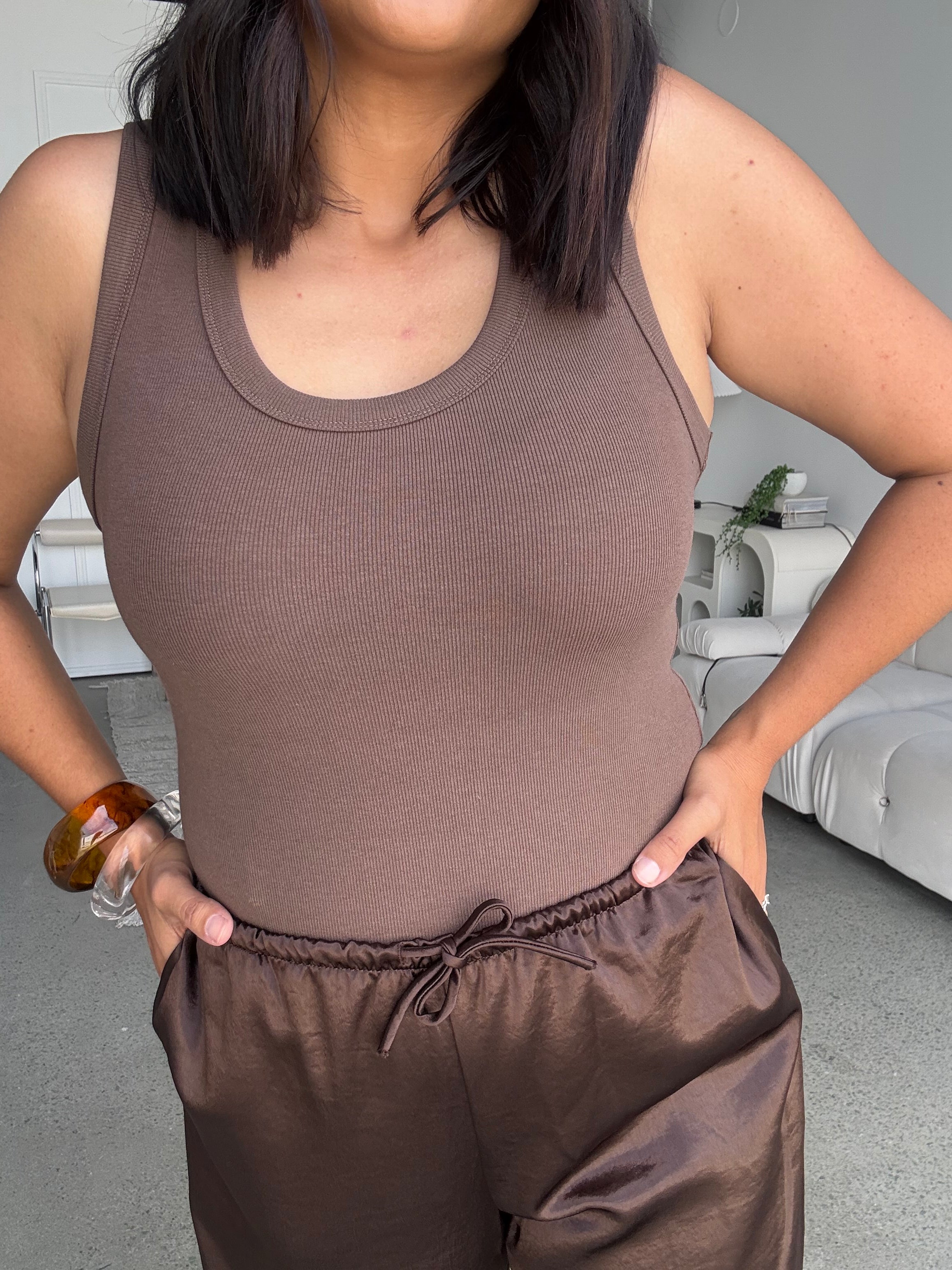 Essential Tank Chocolate Brown