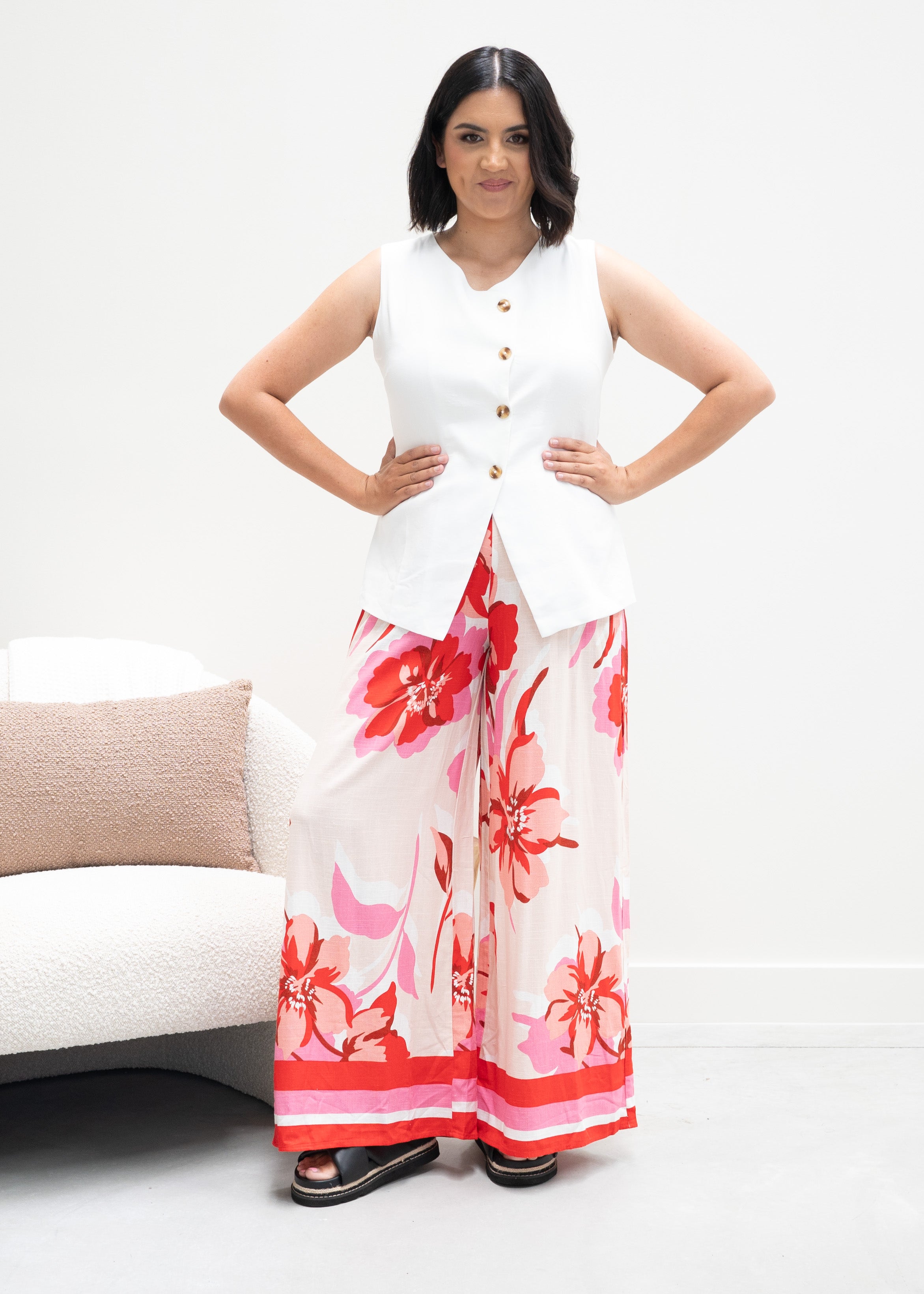 Mila Vest White