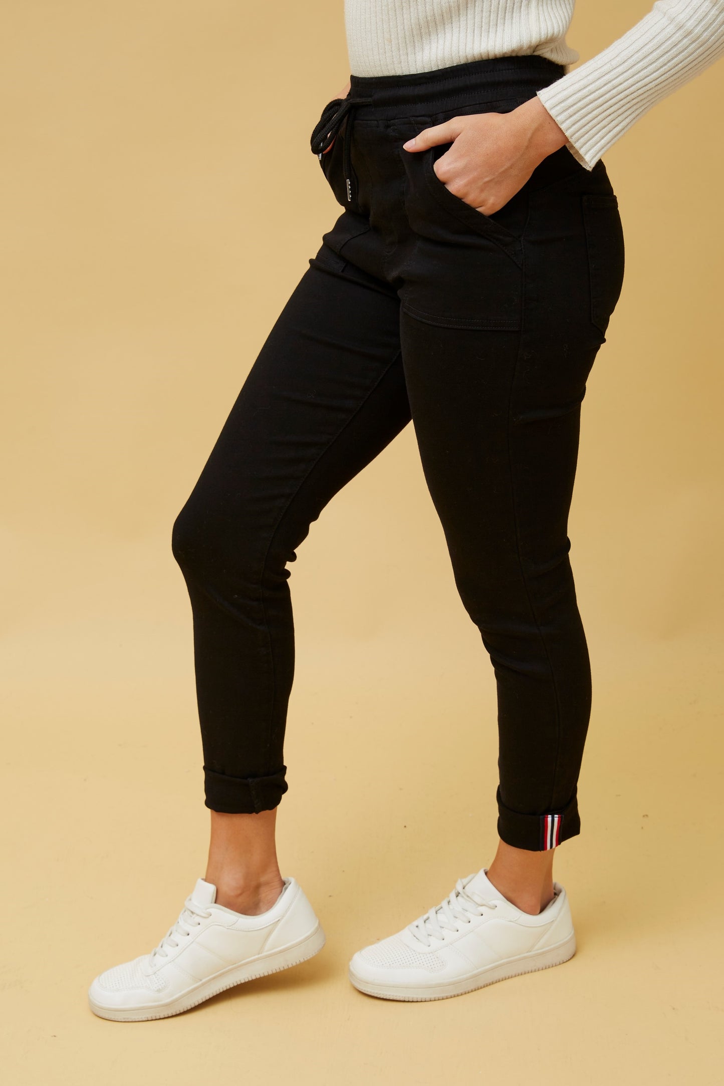 Janza Joggers Black